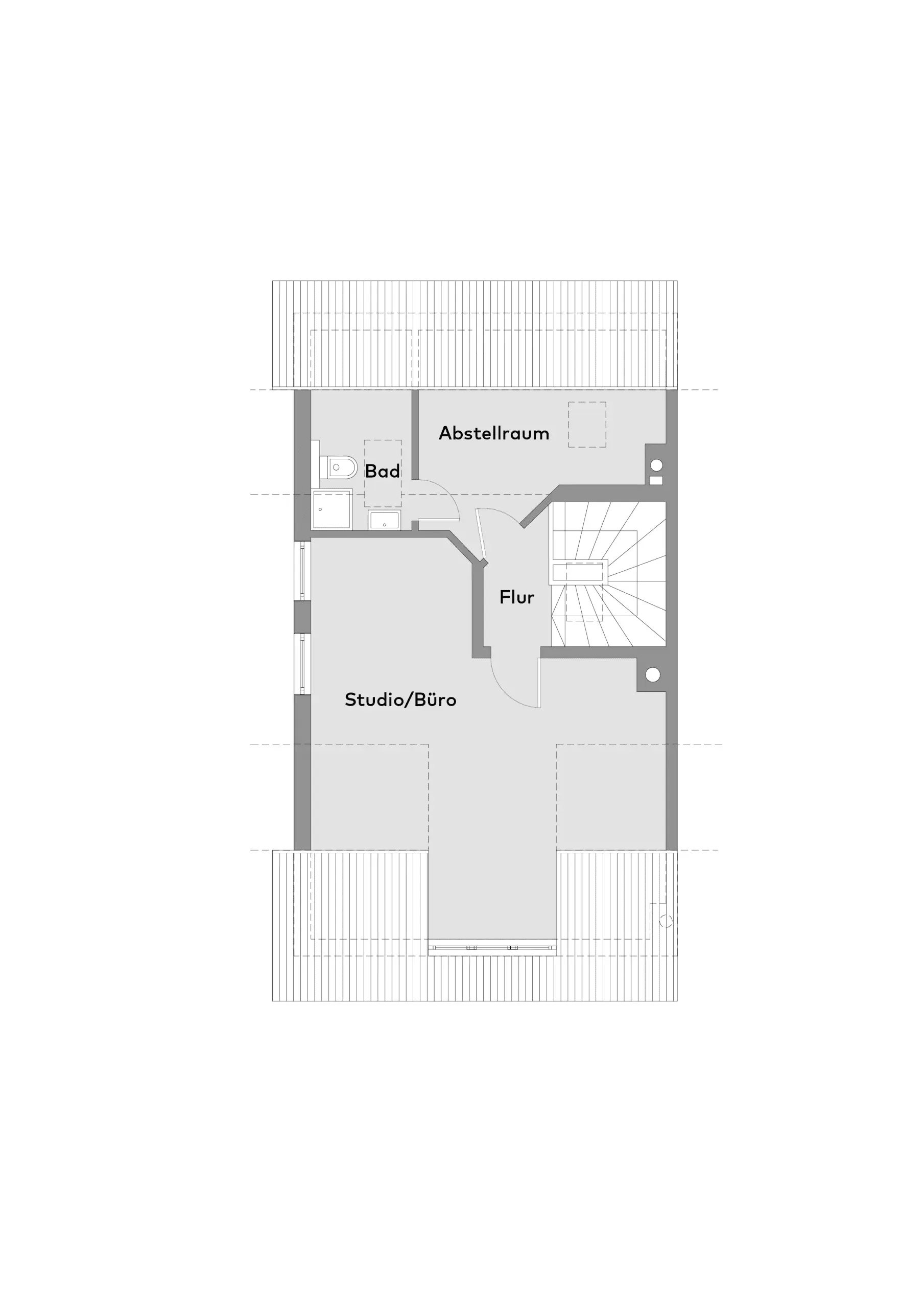 Grundriss eines Obergeschosses mit beschrifteten Räumen: Abstellraum, Flur, Bad und Studio/Büro. Der Zugang zum Treppenhaus befindet sich auf der rechten Seite.